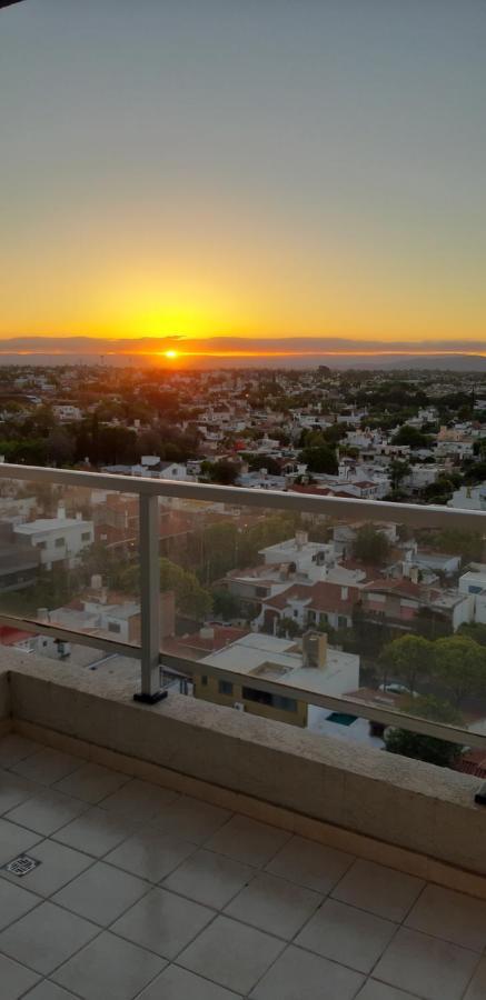 Espacio C Montevideo Estacionamiento Y Vista Panoramica Κόρδοβα Εξωτερικό φωτογραφία